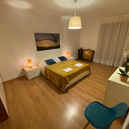 דירה Casa Aurora *